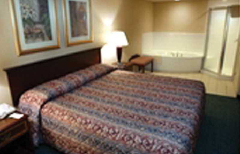 Holiday Inn Hotel & Suites Oklahoma City North By Ihg Habitación foto